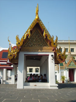 Students in Grand Palace – Bangkok